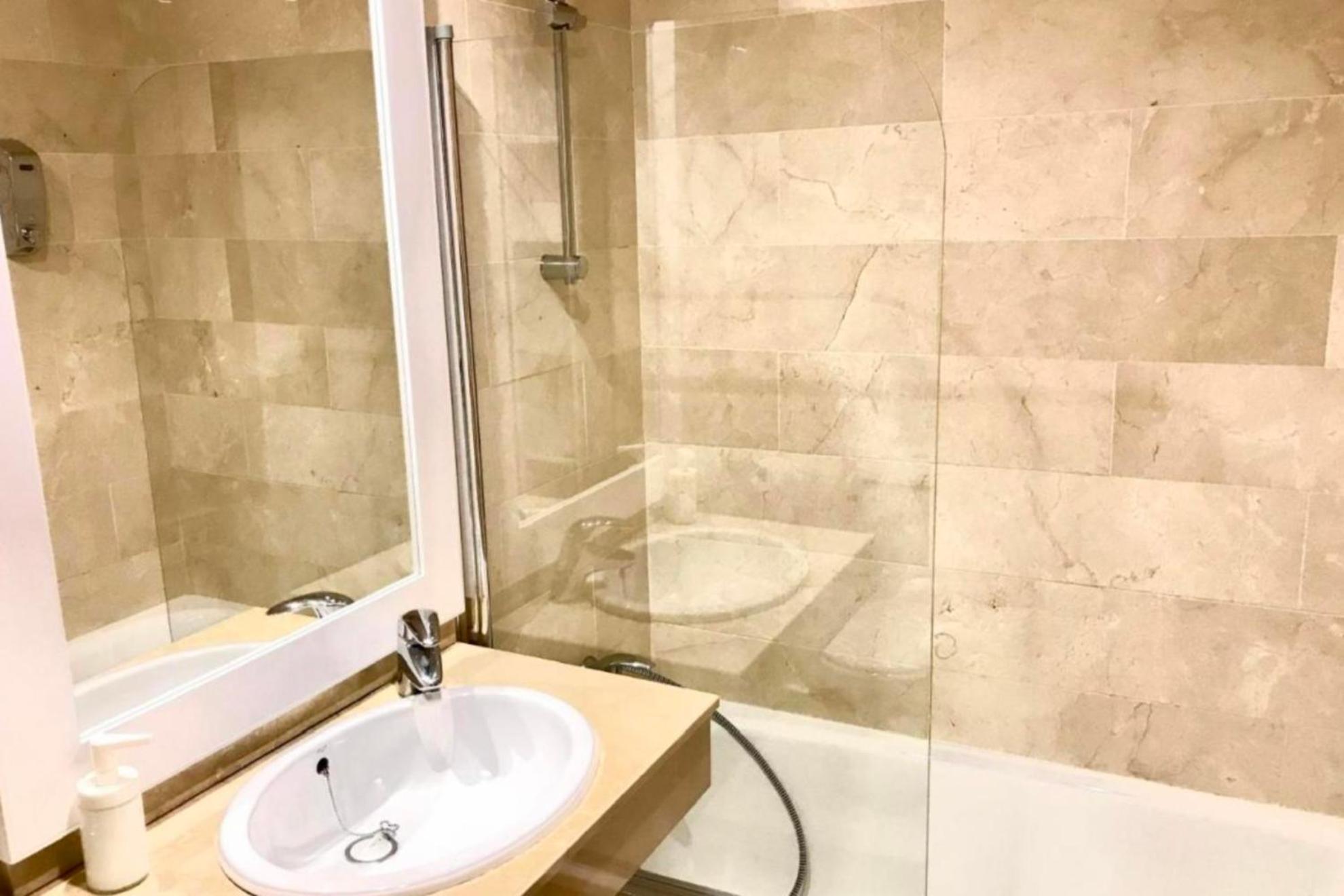 - Alicate Beachfront Apartment- 8